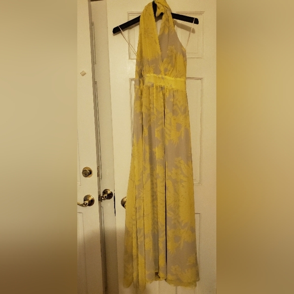 NWT EXPRESS Yellow and gray floral maxi long dress SP - Picture 4 of 5